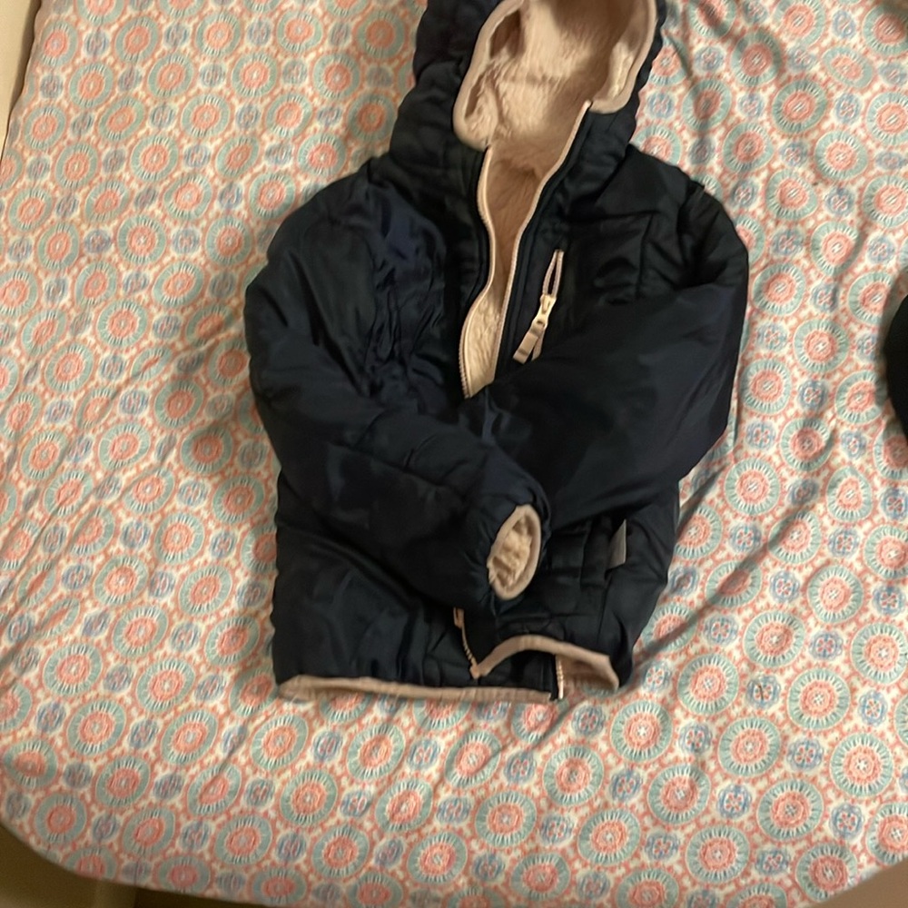 Navy Hooded Puffer Jacket